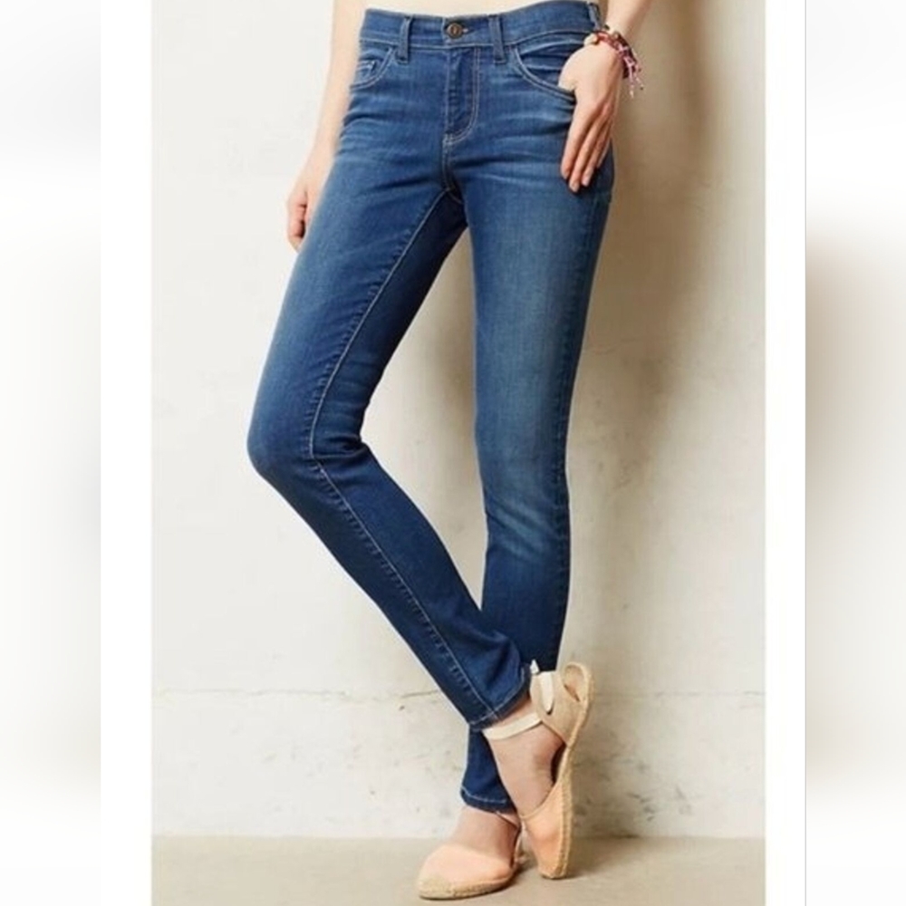 Anthro Pilcro and the Letterpress Curvy Mid-Rise Skinny Medium Wash Jeans 27